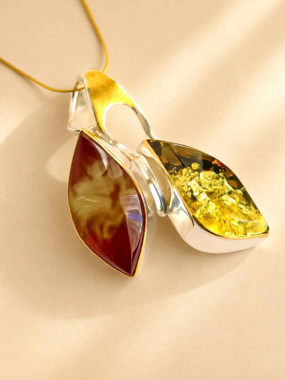Tomosz Artszok Handmade Baltic Amber Pendant Necklace - Sterling Silver 14k Gold - Picture 1 of 6